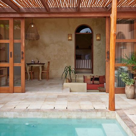Lina Boutique Villas And Spa Kuta  Экстерьер фото